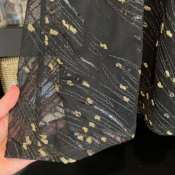 ✨ BCBG Black & Gold Sparkle Holiday Party Dress – Size 4 ✨ - Picture 3 of 3